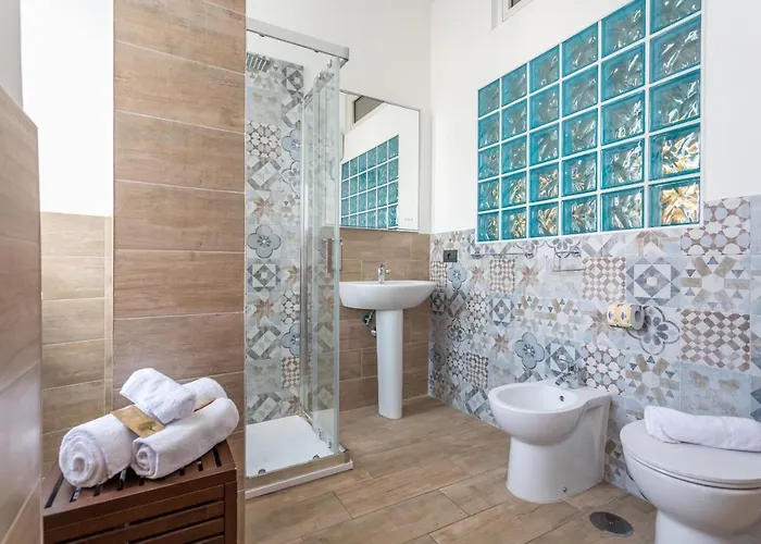Modern 2bdr Vibrant Prati Neighborhood * Roma