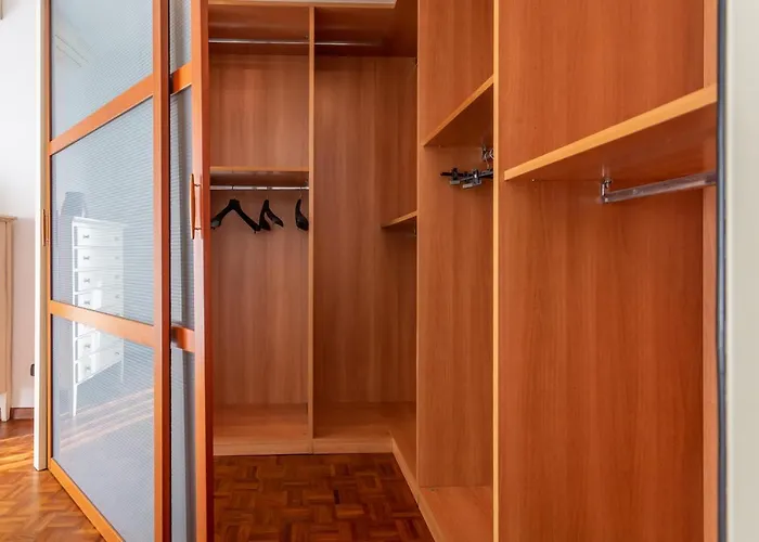 Modern 2bdr Vibrant Prati Neighborhood Apartamento *